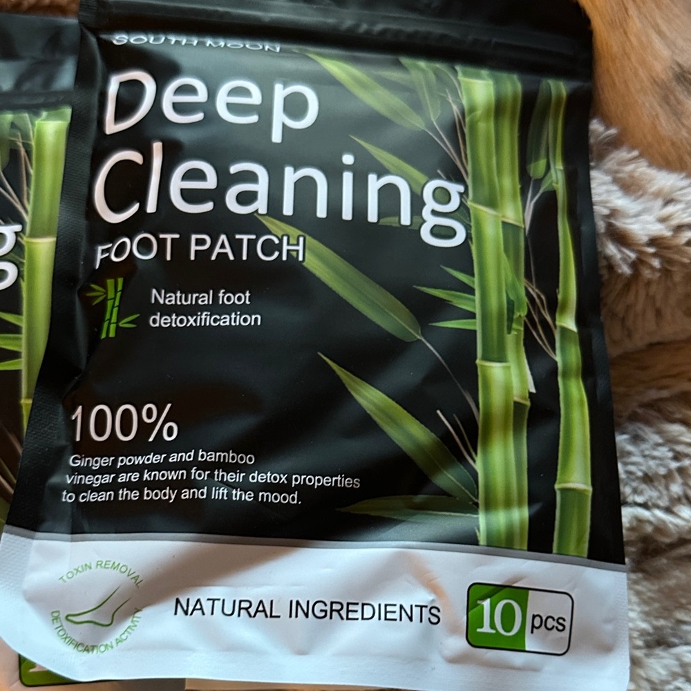 South Moon Under Deep Cleaning Foot Patch - Black and Green